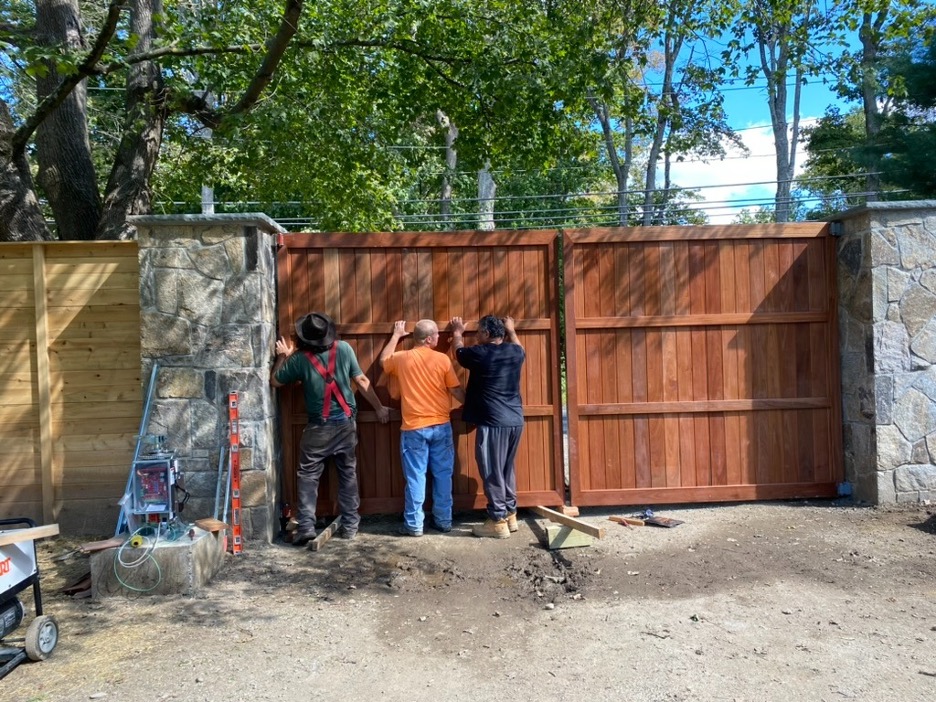 Must Know Things About Fence Gate Repair